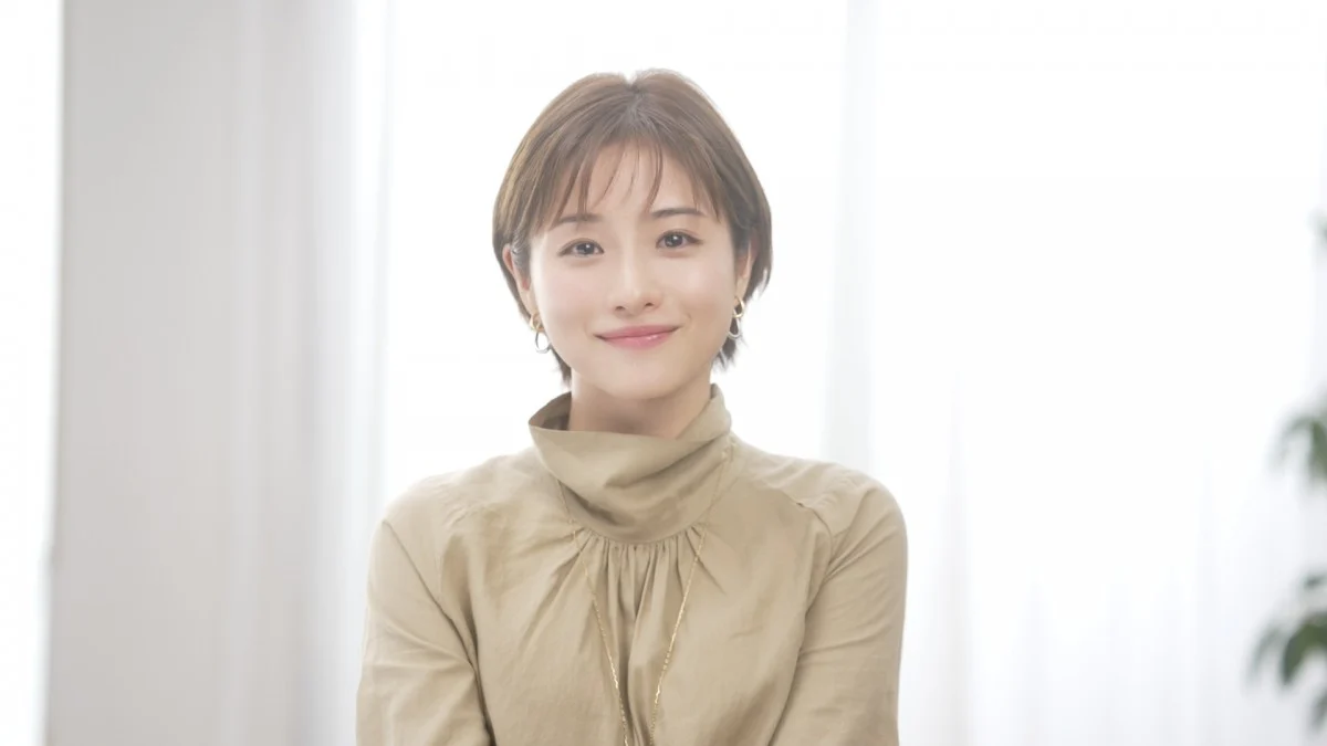 女優『石原さとみ』のショートヘアが話題に！過去に演じた役と髪型まとめ